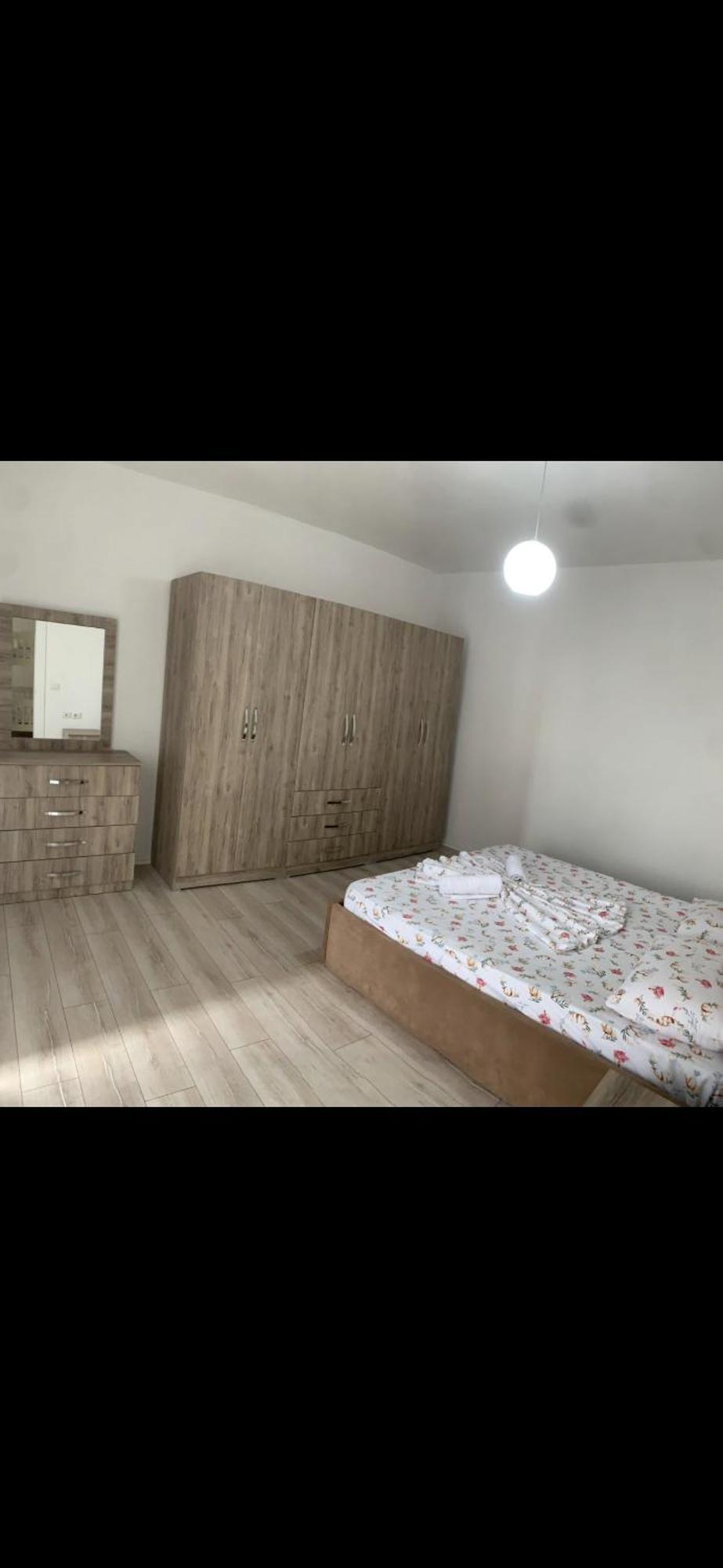 I 2 Apartment *