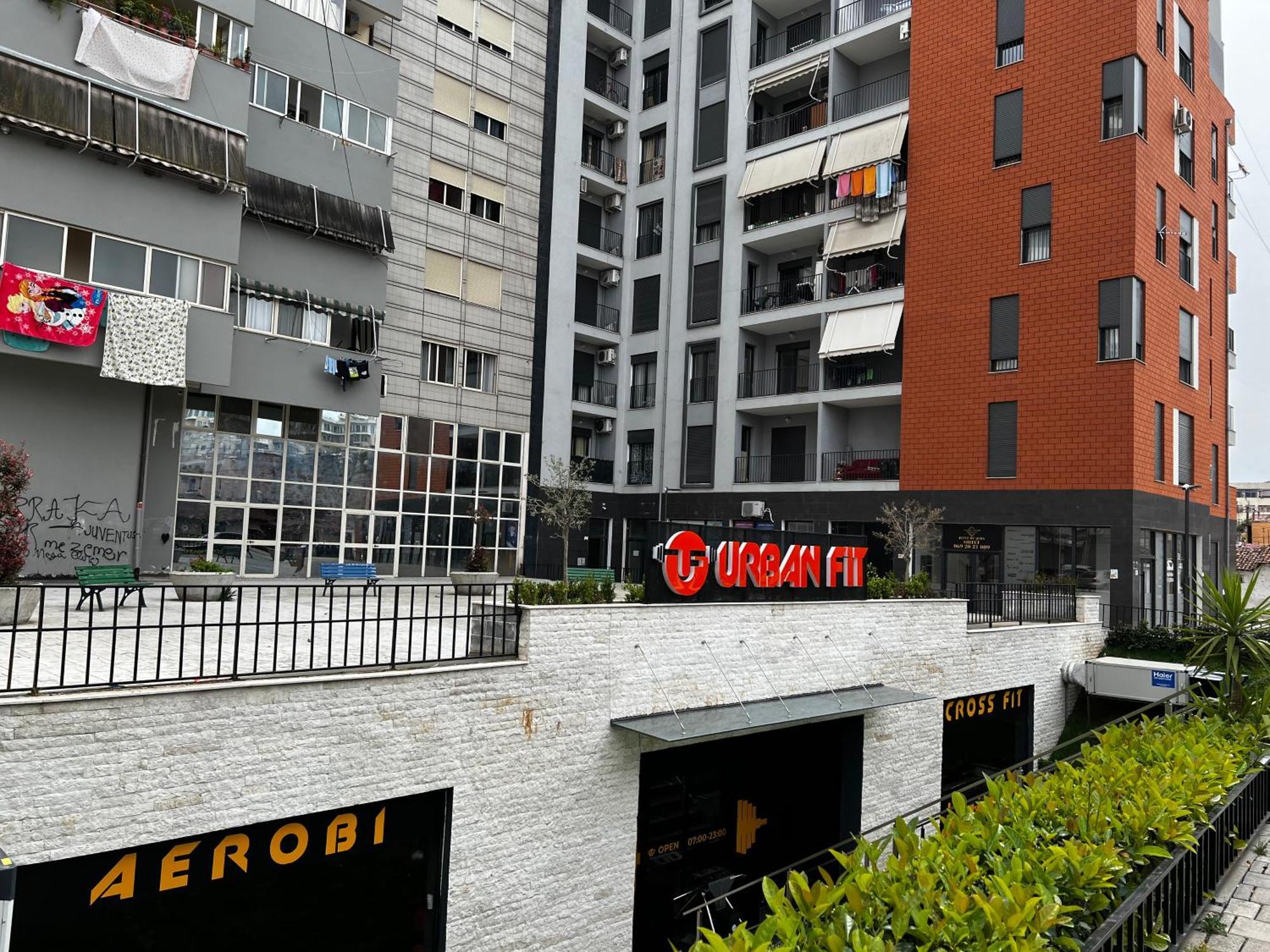 I 2 Apartment *