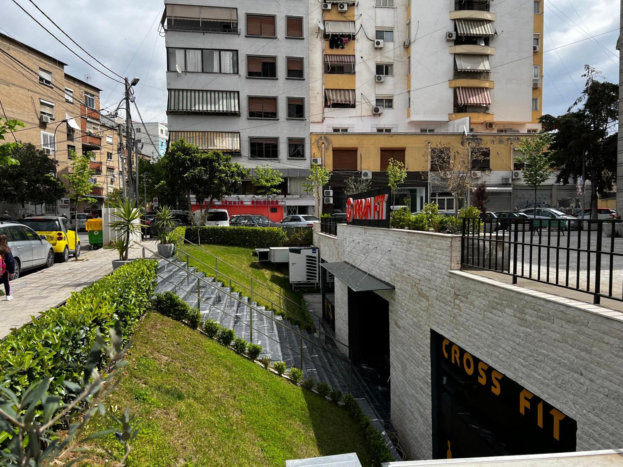 I 2 Apartment *